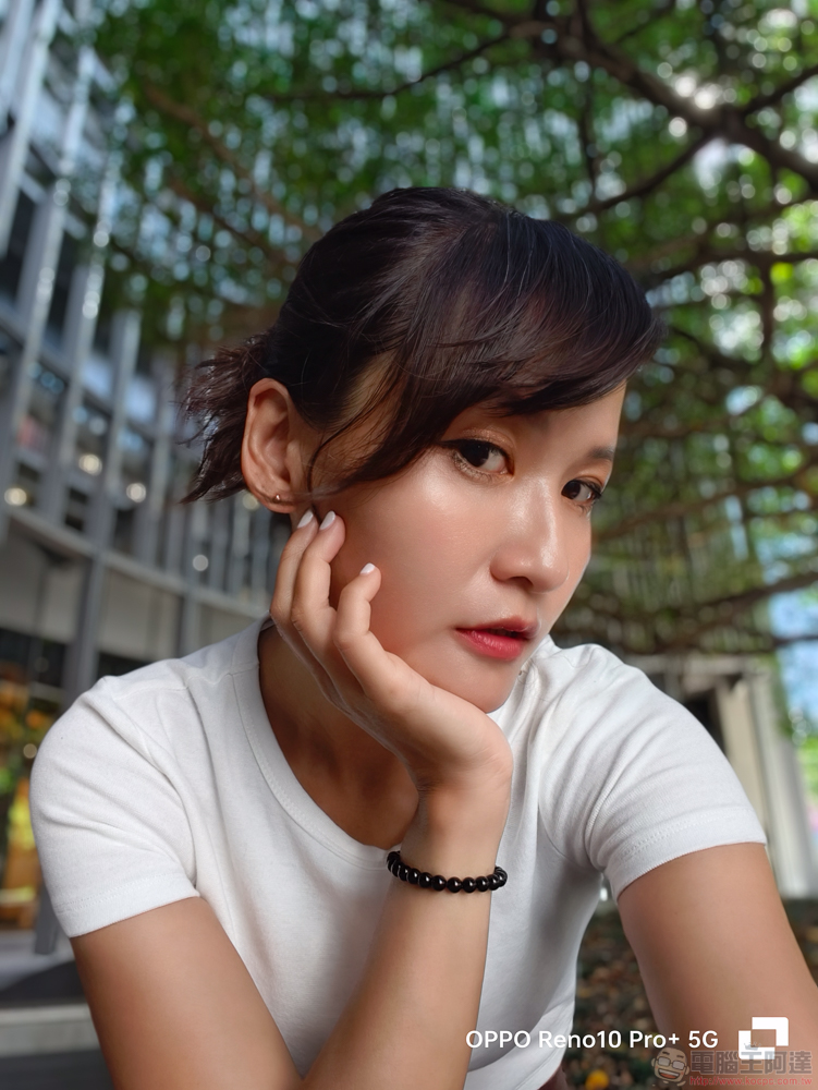 OPPO Reno10 Pro+ 實拍開箱體驗:潛望式鏡頭與 AI 超清長焦讓你輕鬆化身人像專家 - 電腦王阿達 OPPO Reno10 Pro+ 實拍開箱體驗:潛望式鏡頭與 AI 超清長焦讓你輕鬆化身人像專家 - 電腦王阿達