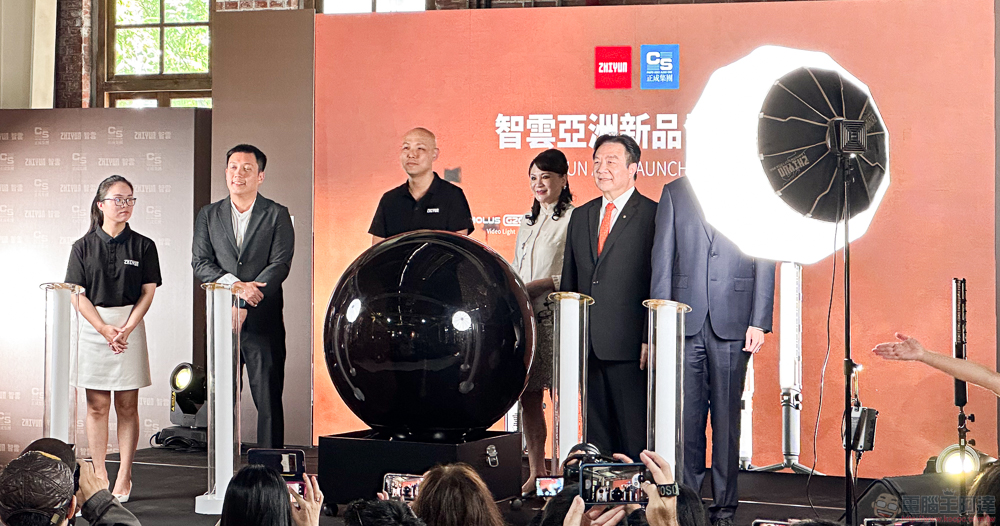 智雲雲鶴穩定器 CRANE 4 與 G200 超頻影視燈、攝影光棒 V60 在台發表即日開賣 - 電腦王阿達 智雲雲鶴穩定器 CRANE 4 與 G200 超頻影視燈、攝影光棒 V60 在台發表即日開賣 - 電腦王阿達