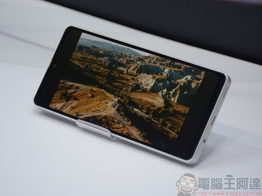 Sharp 新機 AQUOS Sens7 Plus 在台推出,為行動影音而生 - 電腦王阿達 Sharp 新機 AQUOS Sens7 Plus 在台推出,為行動影音而生 - 電腦王阿達