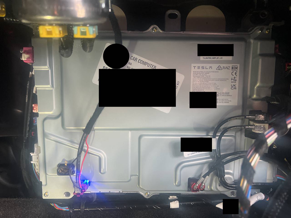 Model Y HW 4.0 自動輔助駕駛電腦 Model Y HW 4.0 自動輔助駕駛電腦