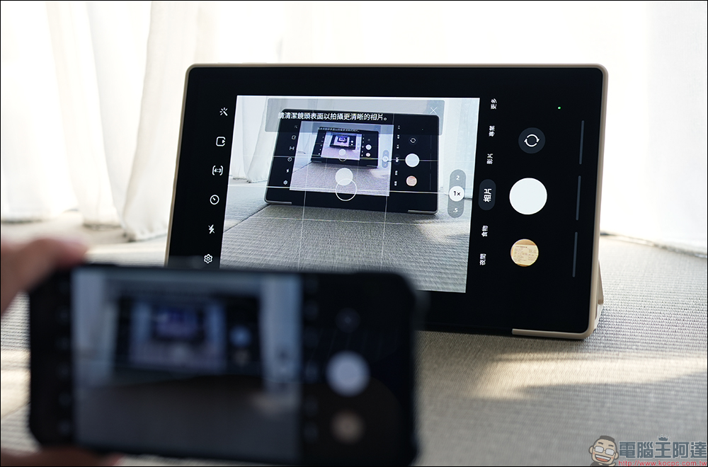 Smart OLED Viewer 無線可攜式螢幕開箱|極致生動色彩,無線連接不受限的全新行動娛樂站 - 電腦王阿達 Smart OLED Viewer 無線可攜式螢幕開箱|極致生動色彩,無線連接不受限的全新行動娛樂站 - 電腦王阿達