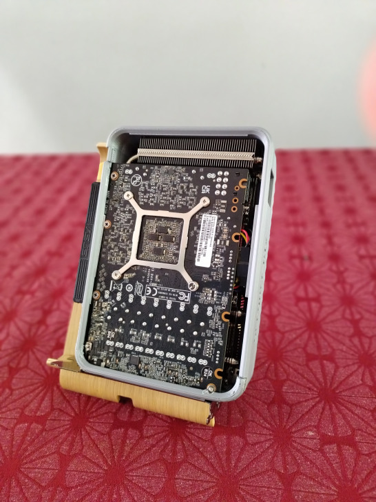 NVIDIA 沒推創始版怎麼辦?那就靠自己製作,國外粉絲分享自製的 RTX 3060 ITX 創始版 - 電腦王阿達 NVIDIA 沒推創始版怎麼辦?那就靠自己製作,國外粉絲分享自製的 RTX 3060 ITX 創始版 - 電腦王阿達