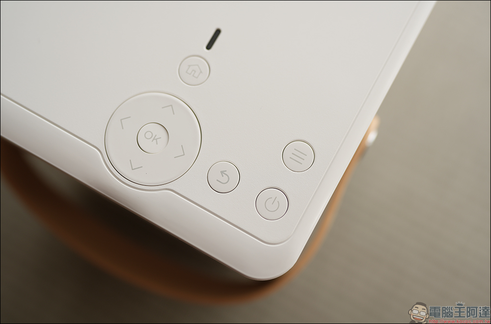 Warpple LS3 智慧投影機開箱|首款升級最新 OVO TV OS 5,專為年輕族群打造的全方位高 CP 值投影機 - 電腦王阿達 Warpple LS3 智慧投影機開箱|首款升級最新 OVO TV OS 5,專為年輕族群打造的全方位高 CP 值投影機 - 電腦王阿達