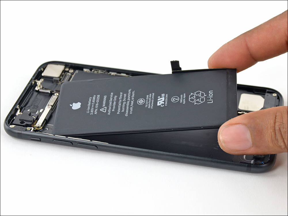 iPhone 15 Pro 系列超窄邊框生產困難，初期產能可能受到限制 - 電腦王阿達