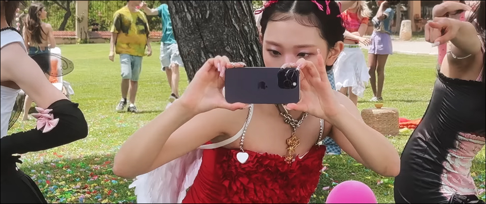 NewJeans〈ETA〉新曲 MV 上架,以 iPhone 14 Pro 拍攝 - 電腦王阿達 NewJeans〈ETA〉新曲 MV 上架,以 iPhone 14 Pro 拍攝 - 電腦王阿達