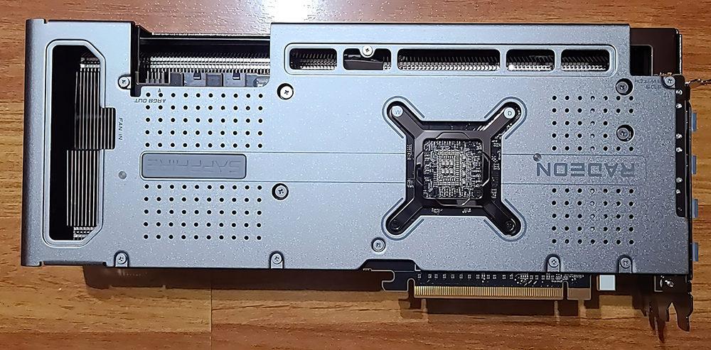 AMD Radeon RX 7900 GRE 16GB 將於幾天後推出,實卡照片現身 - 電腦王阿達 AMD Radeon RX 7900 GRE 16GB 將於幾天後推出,實卡照片現身 - 電腦王阿達