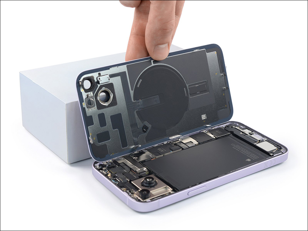 據傳 iPhone 15 Pro 系列像 iPhone 14 和 iPhone 14 Plus 一樣更容易維修 - 電腦王阿達 據傳 iPhone 15 Pro 系列像 iPhone 14 和 iPhone 14 Plus 一樣更容易維修 - 電腦王阿達