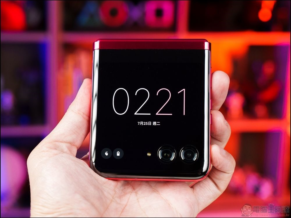 Motorola razr 40 Ultra 開箱與外觀 - 23 Motorola razr 40 Ultra 開箱與外觀 - 23