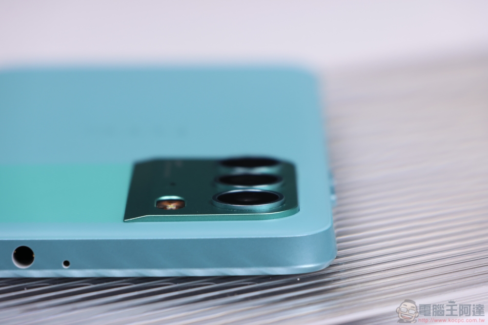 HTC U23 開箱評測:亮眼活力新色登場、全方位實用配備、拍照有感升級實惠新選擇 - 電腦王阿達 HTC U23 開箱評測:亮眼活力新色登場、全方位實用配備、拍照有感升級實惠新選擇 - 電腦王阿達