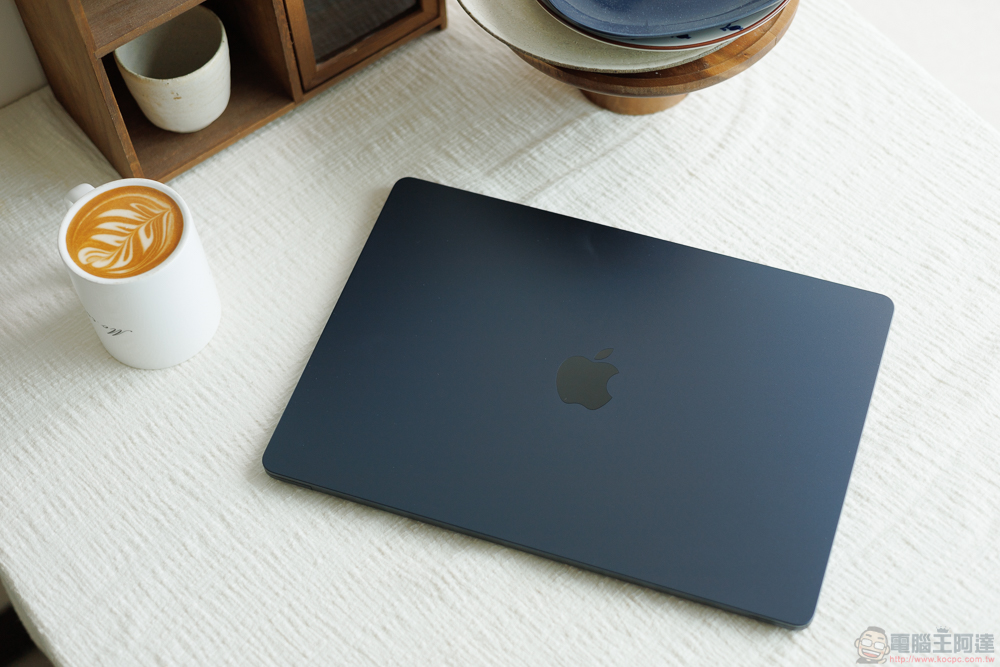 15 吋 M2 MacBook Air 開箱體驗:有那麼一點點 Pro - 電腦王阿達 15 吋 M2 MacBook Air 開箱體驗:有那麼一點點 Pro - 電腦王阿達