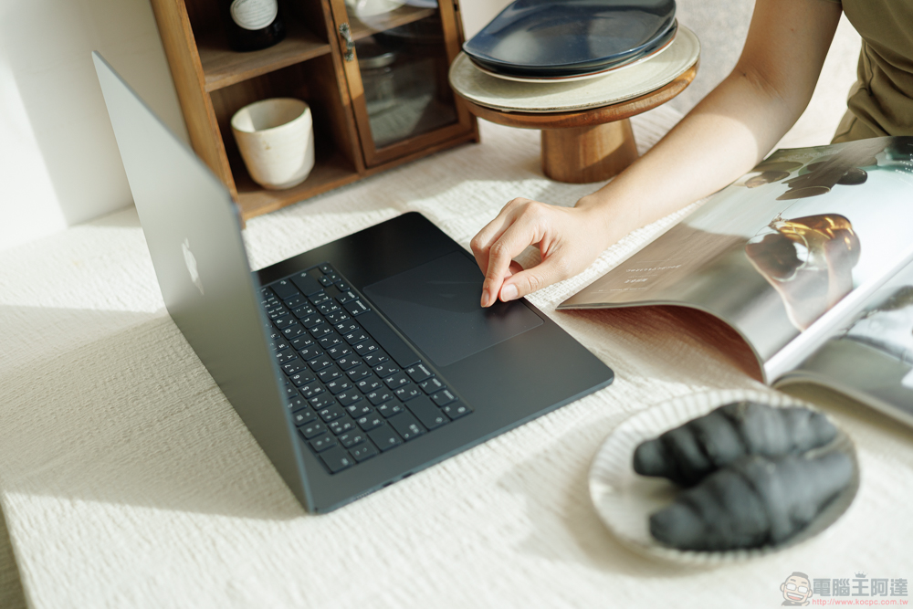 15 吋 M2 MacBook Air 開箱體驗:有那麼一點點 Pro - 電腦王阿達 15 吋 M2 MacBook Air 開箱體驗:有那麼一點點 Pro - 電腦王阿達