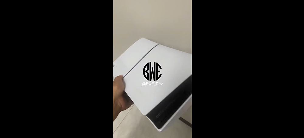 PS5 Slim 外殼動手玩影片、圖片現身,外殼中間多了特殊線條設計 - 電腦王阿達 PS5 Slim 外殼動手玩影片、圖片現身,外殼中間多了特殊線條設計 - 電腦王阿達
