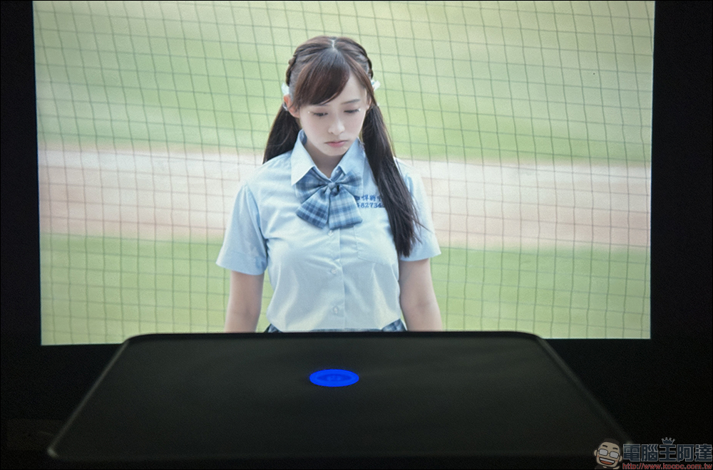 Warpple LS8 智慧投影機開箱| 700ANSI 高亮度、低音飽滿 90mm 振膜、1080P支援4K,極致性價比! - 電腦王阿達 Warpple LS8 智慧投影機開箱| 700ANSI 高亮度、低音飽滿 90mm 振膜、1080P支援4K,極致性價比! - 電腦王阿達