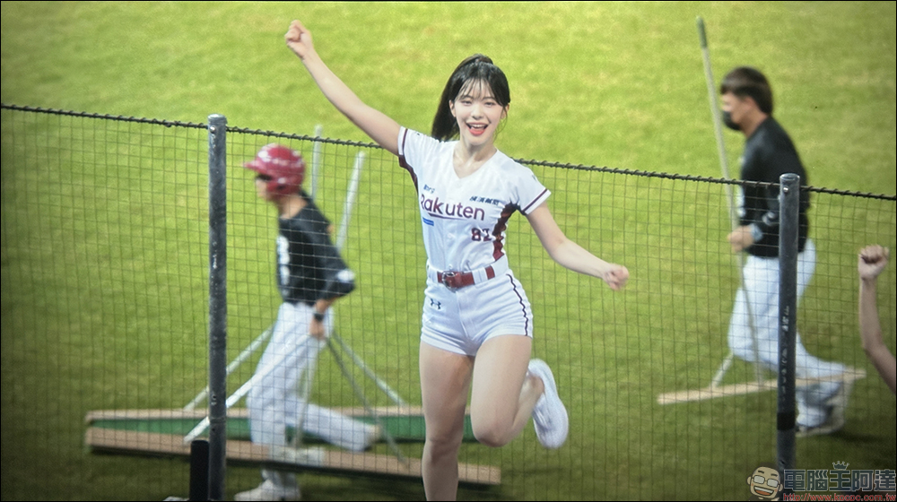Warpple LS8 智慧投影機開箱| 700ANSI 高亮度、低音飽滿 90mm 振膜、1080P支援4K,極致性價比! - 電腦王阿達 Warpple LS8 智慧投影機開箱| 700ANSI 高亮度、低音飽滿 90mm 振膜、1080P支援4K,極致性價比! - 電腦王阿達