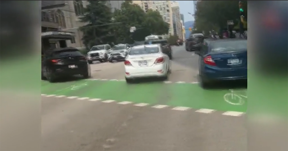 偷車賊急中生智把追蹤器丟到共享汽車 偷車賊急中生智把追蹤器丟到共享汽車