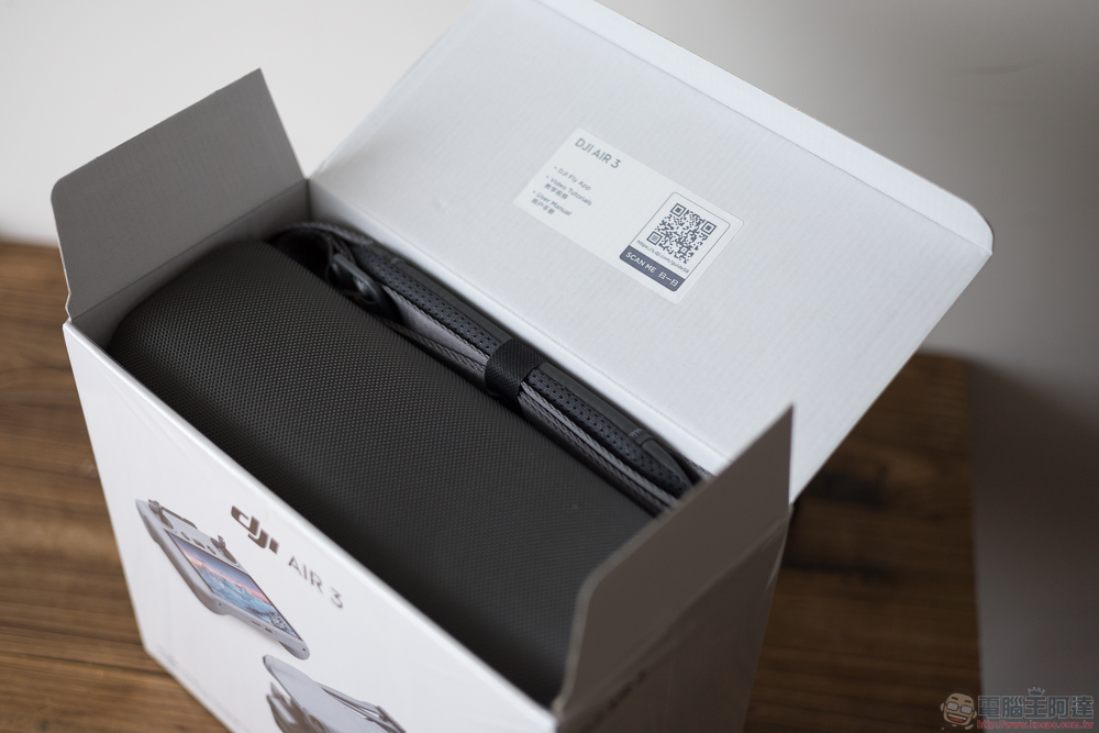 空拍優等生 DJI Air 3 開箱實測:雙鏡、46 分續航、全向避障,讓你暢快飛行打開新視界 - 電腦王阿達 空拍優等生 DJI Air 3 開箱實測:雙鏡、46 分續航、全向避障,讓你暢快飛行打開新視界 - 電腦王阿達