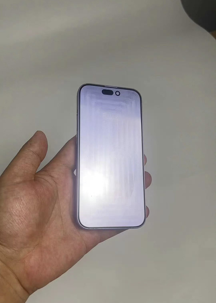 疑似 iPhone 15 Pro 機模動手玩照片現身、通過國外認證,看來發表會近了? - 電腦王阿達 疑似 iPhone 15 Pro 機模動手玩照片現身、通過國外認證,看來發表會近了? - 電腦王阿達