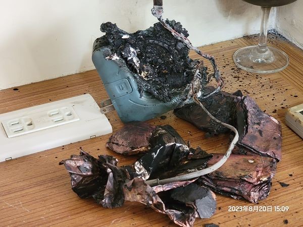 網紅大推的行動電源爆炸! 為何有BSMI安全認證的行動電源會爆炸? - 電腦王阿達 網紅大推的行動電源爆炸! 為何有BSMI安全認證的行動電源會爆炸? - 電腦王阿達