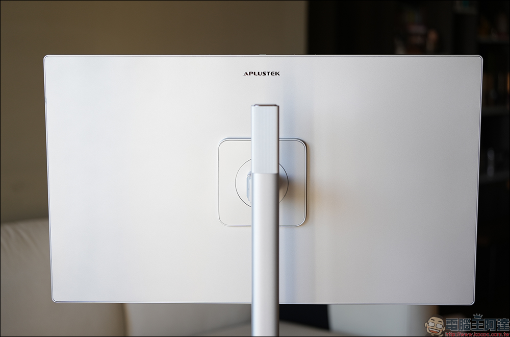 Aplustek UrMate 悠魅機開箱|32吋 4K 移動式平板電腦,極致完美的娛樂工作夥伴 - 電腦王阿達 Aplustek UrMate 悠魅機開箱|32吋 4K 移動式平板電腦,極致完美的娛樂工作夥伴 - 電腦王阿達