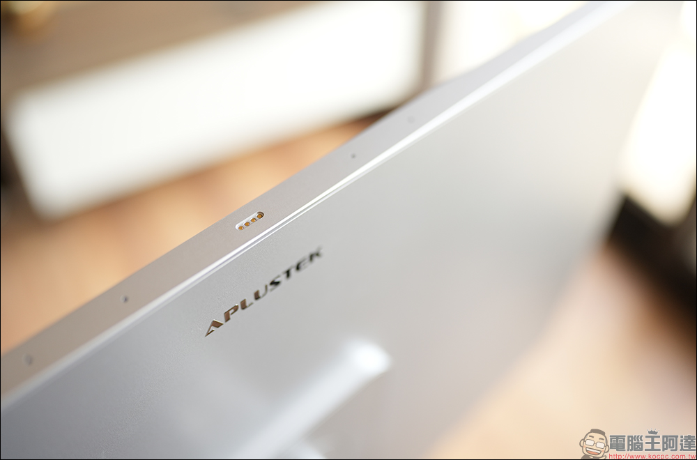 Aplustek UrMate 悠魅機開箱|32吋 4K 移動式平板電腦,極致完美的娛樂工作夥伴 - 電腦王阿達 Aplustek UrMate 悠魅機開箱|32吋 4K 移動式平板電腦,極致完美的娛樂工作夥伴 - 電腦王阿達