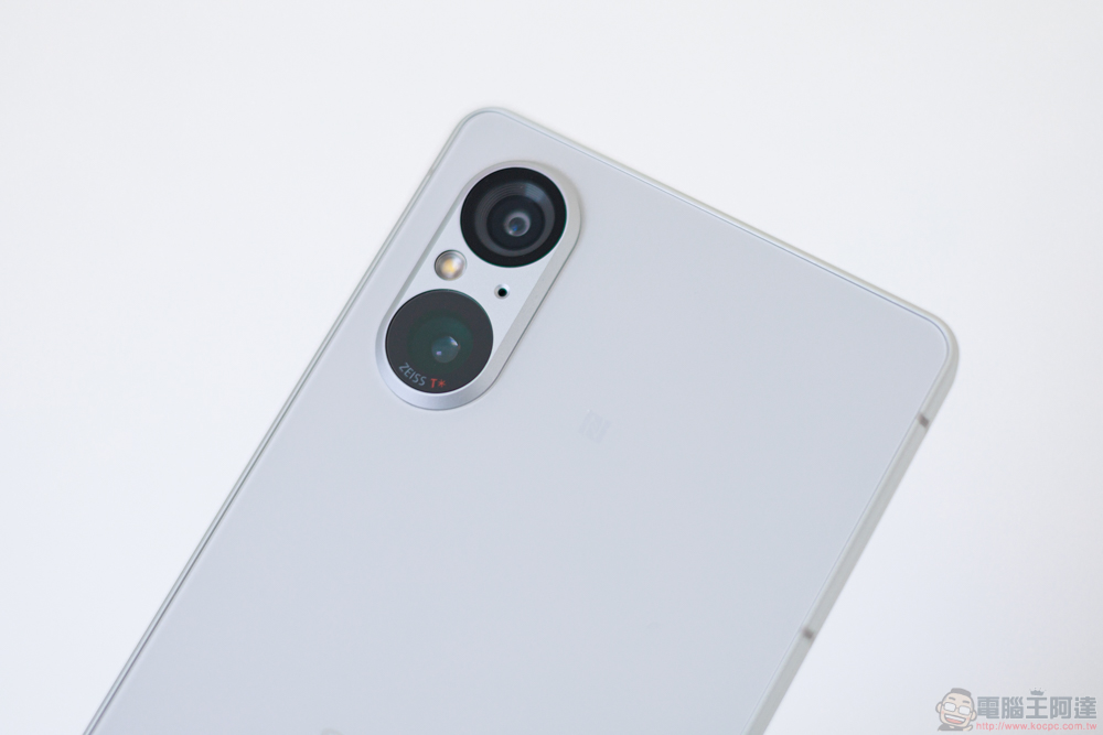 Sony Xperia 5 V 快速開箱實測:美型如常、續航更長(相機實拍) - 電腦王阿達 Sony Xperia 5 V 快速開箱實測:美型如常、續航更長(相機實拍) - 電腦王阿達