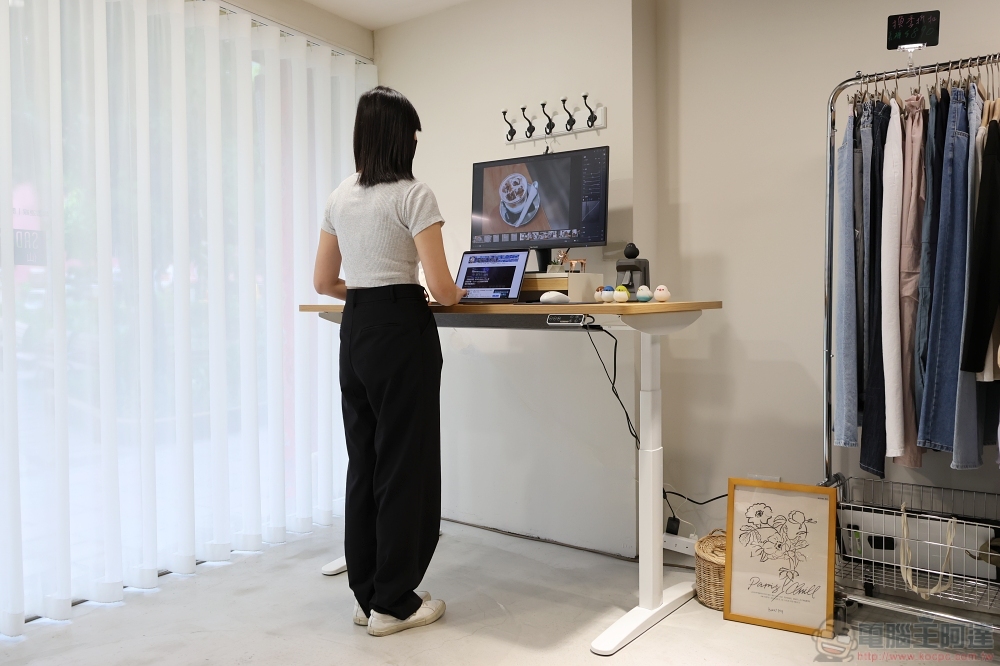 居家辦公最佳夥伴!Flexispot 三節電動升降桌,升級磁吸收納、使用更俐落 - 電腦王阿達 居家辦公最佳夥伴!Flexispot 三節電動升降桌,升級磁吸收納、使用更俐落 - 電腦王阿達