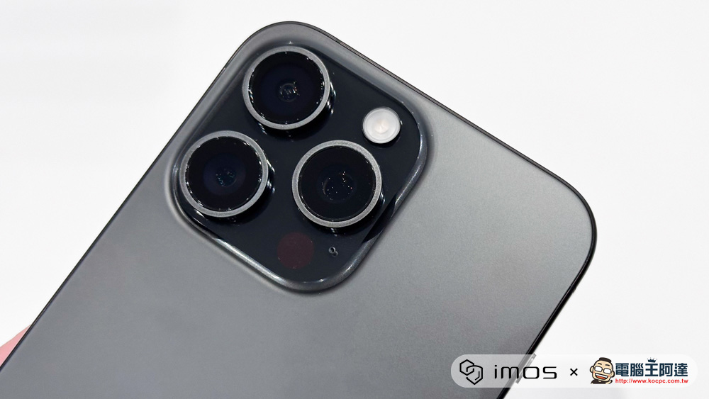 iPhone 15 Pro Max 望遠鏡頭完全圖解!四次反射與潛望式鏡頭完全解析 - 電腦王阿達 iPhone 15 Pro Max 望遠鏡頭完全圖解!四次反射與潛望式鏡頭完全解析 - 電腦王阿達