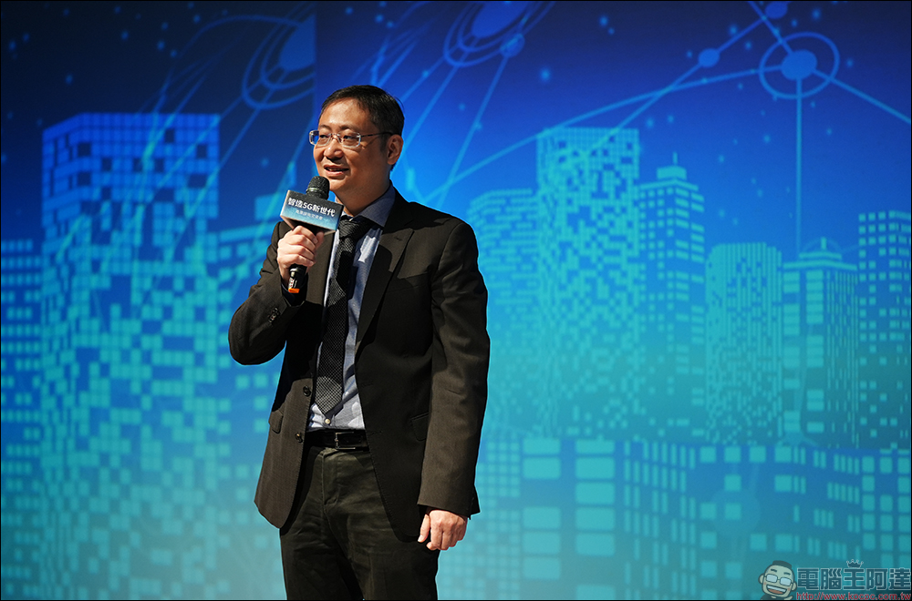 HTC G REIGNS 攜手 Intel 打造 5G 專網解決方案, REIGN CORE S2 只有行李箱大小 - 電腦王阿達 HTC G REIGNS 攜手 Intel 打造 5G 專網解決方案, REIGN CORE S2 只有行李箱大小 - 電腦王阿達