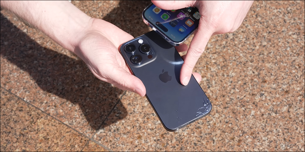iPhone 15 Pro 全球首摔測試,新的弧形邊緣鈦金屬中框似乎不太耐用 - 電腦王阿達 iPhone 15 Pro 全球首摔測試,新的弧形邊緣鈦金屬中框似乎不太耐用 - 電腦王阿達
