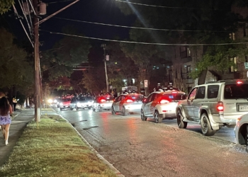 自動駕駛汽車公司Cruise的無人計程車又故障，無人駕駛真的能放心上路嗎?