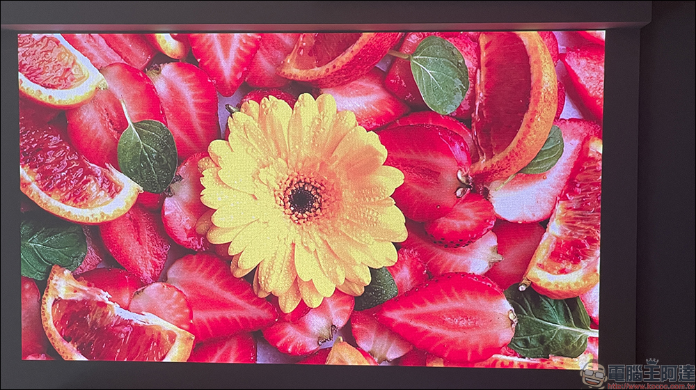奧圖碼 Optoma OMA-S 微型3雷射投影機開箱|世界最小頂級規格,1500HK 流明高亮度、自動對焦、支援行動電源 PD 供電 - 電腦王阿達 奧圖碼 Optoma OMA-S 微型3雷射投影機開箱|世界最小頂級規格,1500HK 流明高亮度、自動對焦、支援行動電源 PD 供電 - 電腦王阿達