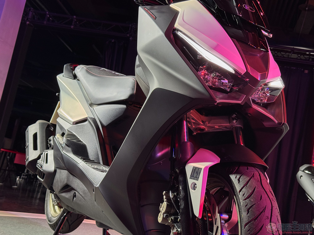 光陽 RCS Moto 與 Many Moto 反骨「魔鬥」壞壞登場,KYMCO 轟動時刻「吼出」共四款新車(全車系試乘心得) - 電腦王阿達 光陽 RCS Moto 與 Many Moto 反骨「魔鬥」壞壞登場,KYMCO 轟動時刻「吼出」共四款新車(全車系試乘心得) - 電腦王阿達