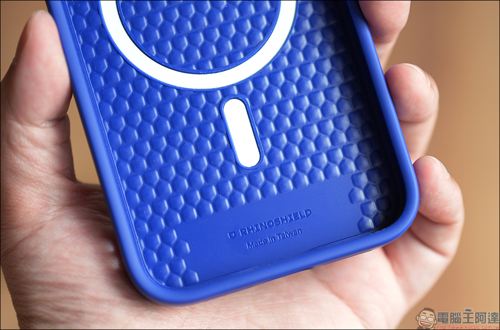 RHINOSHIELD 犀牛盾 iPhone 15 MagSafe 配件開箱 |最完整的「磁犀」配件,真是好吸力、好犀利! - 電腦王阿達 RHINOSHIELD 犀牛盾 iPhone 15 MagSafe 配件開箱 |最完整的「磁犀」配件,真是好吸力、好犀利! - 電腦王阿達