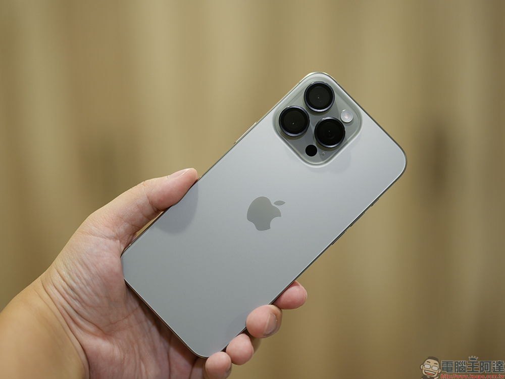 RHINOSHIELD 犀牛盾 iPhone 15 MagSafe 配件開箱 |最完整的「磁犀」配件,真是好吸力、好犀利! - 電腦王阿達 RHINOSHIELD 犀牛盾 iPhone 15 MagSafe 配件開箱 |最完整的「磁犀」配件,真是好吸力、好犀利! - 電腦王阿達