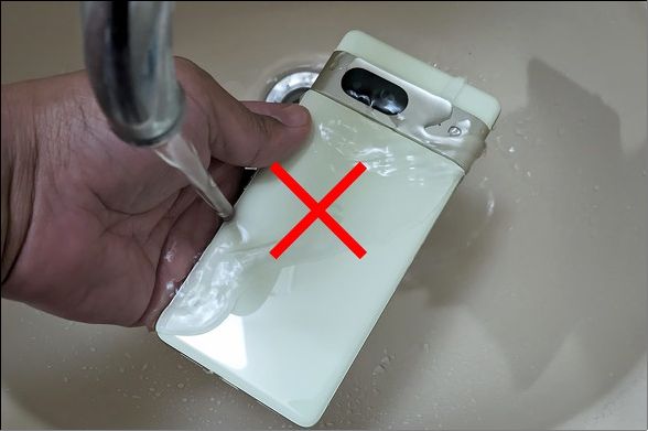 哪些替手機散熱的方法是錯的?也許有些招數你曾用過 - 電腦王阿達 哪些替手機散熱的方法是錯的?也許有些招數你曾用過 - 電腦王阿達