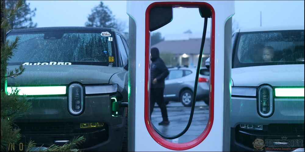 特斯拉在美國開放其他品牌電動車使用超充站,關鍵是Magic Dock - 電腦王阿達 特斯拉在美國開放其他品牌電動車使用超充站,關鍵是Magic Dock - 電腦王阿達