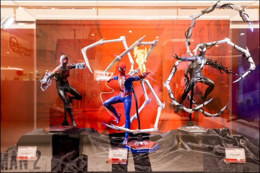 世界頂級珍藏人偶品牌 Hot Toys推出的1比6比例珍藏人偶限定展出 世界頂級珍藏人偶品牌 Hot Toys推出的1比6比例珍藏人偶限定展出
