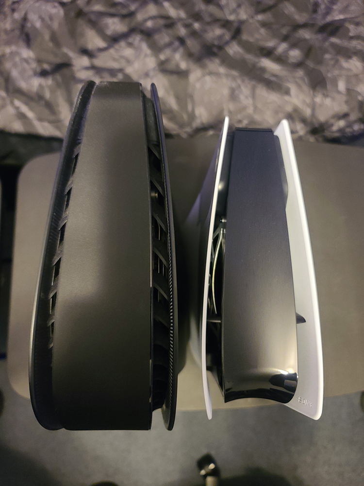 PS5 Slim 國外似乎有店家已偷偷先開賣,實機跟上一代比對照現身 - 電腦王阿達 PS5 Slim 國外似乎有店家已偷偷先開賣,實機跟上一代比對照現身 - 電腦王阿達