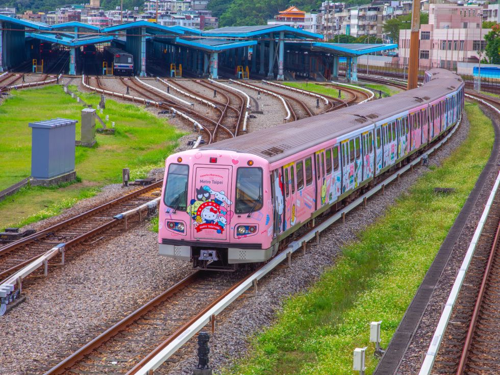 北捷「HELLO KITTY彩繪列車」上路 「台北捷運Go」App一功能輕鬆追車 - 電腦王阿達 北捷「HELLO KITTY彩繪列車」上路 「台北捷運Go」App一功能輕鬆追車 - 電腦王阿達