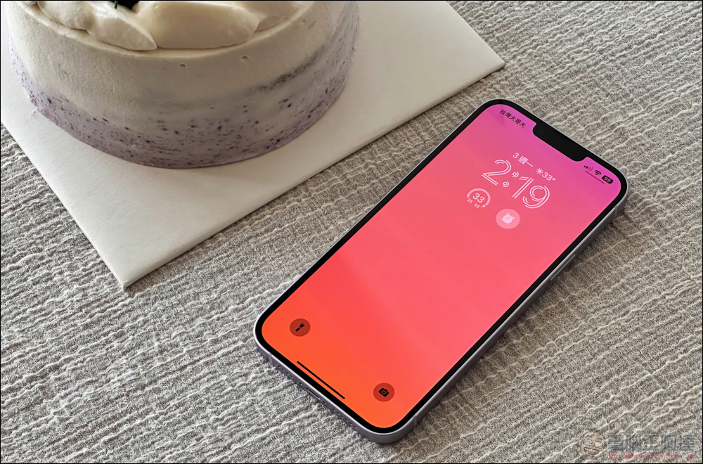 iPhone SE 4 更多細節曝光:48MP 單鏡頭主相機、USB-C ,外型相似 iPhone 14 ,但重量僅約 165g - 電腦王阿達 iPhone SE 4 更多細節曝光:48MP 單鏡頭主相機、USB-C ,外型相似 iPhone 14 ,但重量僅約 165g - 電腦王阿達