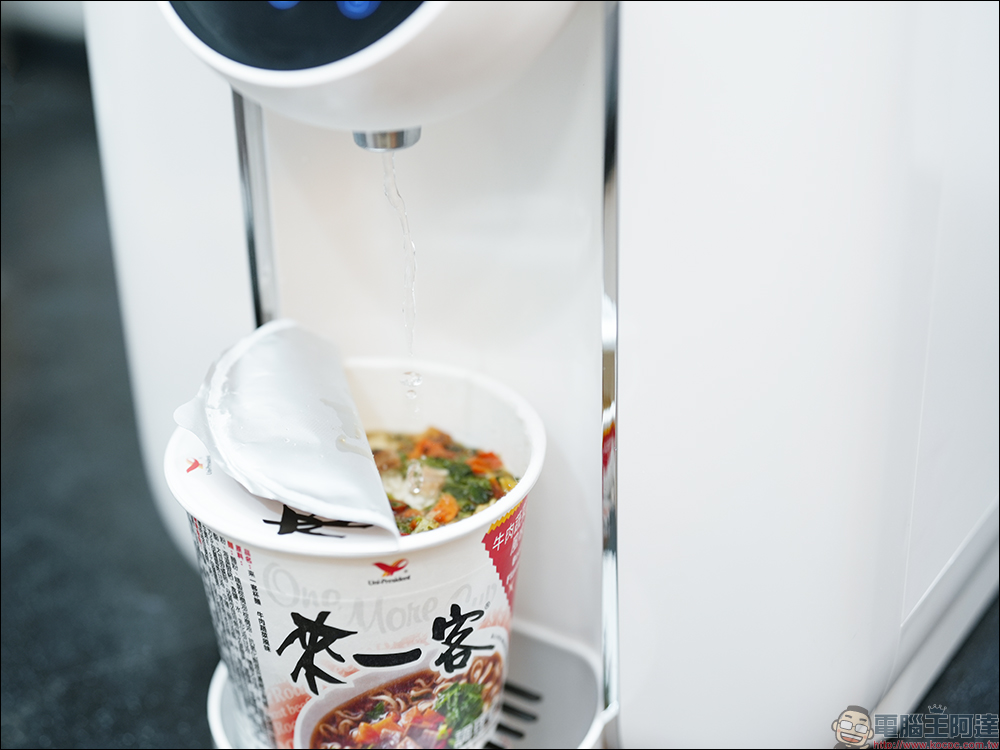 Bongcom SR1 飲水機開箱|免安裝、6 段瞬熱、RO濾凈、UVC消毒、濃縮雙濾芯,360°美學的新一代飲水機 - 電腦王阿達 Bongcom SR1 飲水機開箱|免安裝、6 段瞬熱、RO濾凈、UVC消毒、濃縮雙濾芯,360°美學的新一代飲水機 - 電腦王阿達