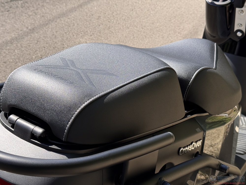 跨出新格局 Gogoro CrossOver 跨界二輪電車試駕體驗 - 電腦王阿達 跨出新格局 Gogoro CrossOver 跨界二輪電車試駕體驗 - 電腦王阿達