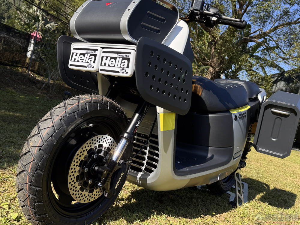 跨出新格局 Gogoro CrossOver 跨界二輪電車試駕體驗 - 電腦王阿達 跨出新格局 Gogoro CrossOver 跨界二輪電車試駕體驗 - 電腦王阿達