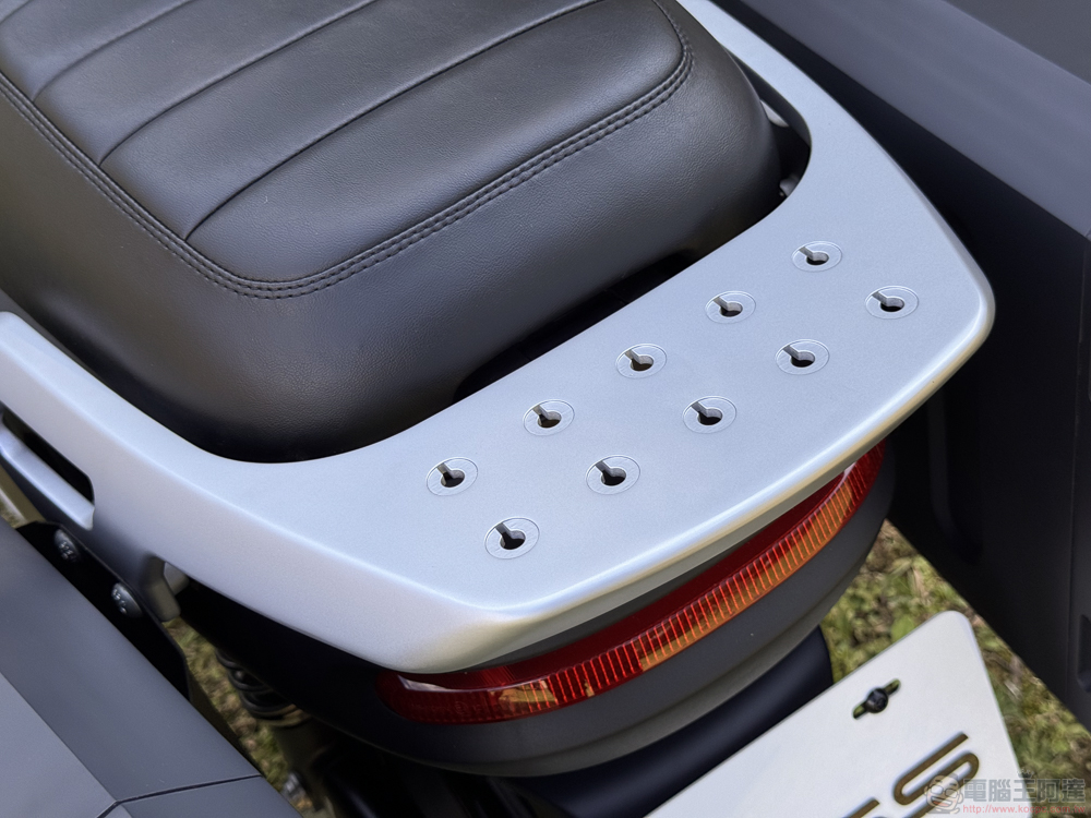 跨出新格局 Gogoro CrossOver 跨界二輪電車試駕體驗 - 電腦王阿達 跨出新格局 Gogoro CrossOver 跨界二輪電車試駕體驗 - 電腦王阿達