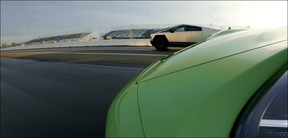特斯拉 Tesla Cybertruck 純電皮卡正式交車!加速更勝 Porsche 911 ,全新 Powershare 雙向充電功能同步發表,可為電器供電、幫電車夥伴充電 - 電腦王阿達 特斯拉 Tesla Cybertruck 純電皮卡正式交車!加速更勝 Porsche 911 ,全新 Powershare 雙向充電功能同步發表,可為電器供電、幫電車夥伴充電 - 電腦王阿達