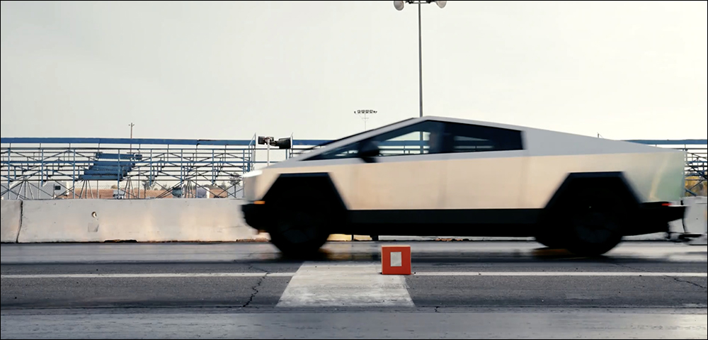 特斯拉 Tesla Cybertruck 純電皮卡正式交車!加速更勝 Porsche 911 ,全新 Powershare 雙向充電功能同步發表,可為電器供電、幫電車夥伴充電 - 電腦王阿達 特斯拉 Tesla Cybertruck 純電皮卡正式交車!加速更勝 Porsche 911 ,全新 Powershare 雙向充電功能同步發表,可為電器供電、幫電車夥伴充電 - 電腦王阿達