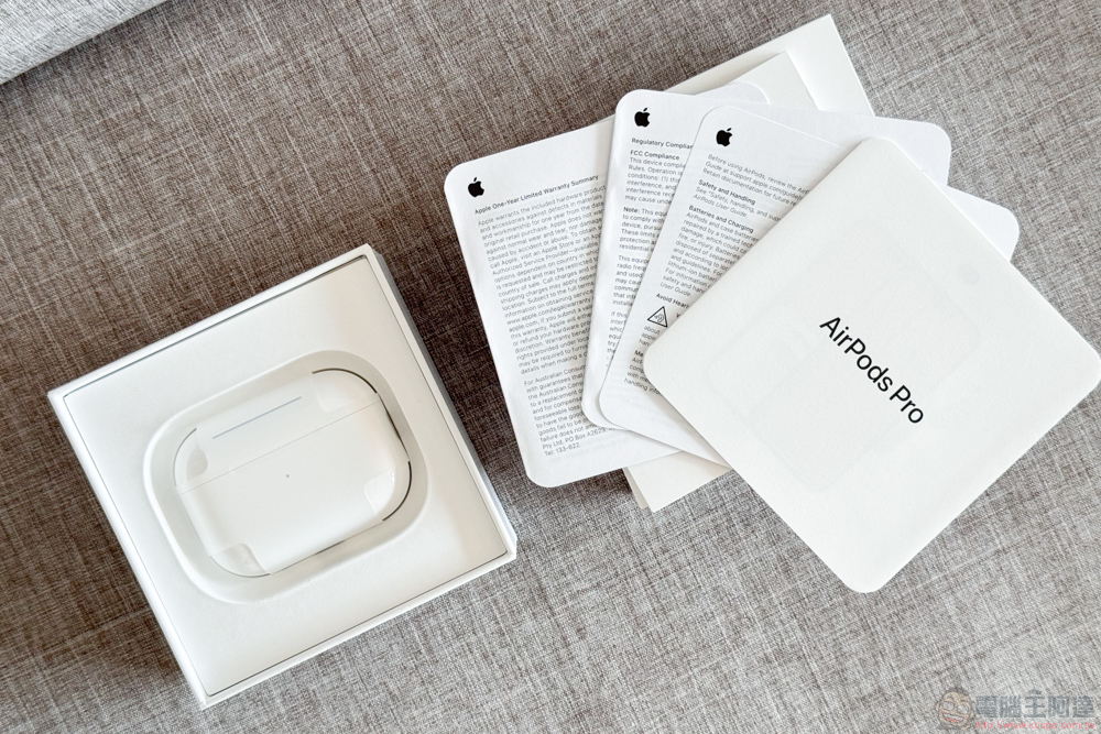 USB-C 版 AirPods Pro (第 2 代) 開箱體驗:蘋果次世代 Pro 級音訊體驗的首塊拼圖 - 電腦王阿達 USB-C 版 AirPods Pro (第 2 代) 開箱體驗:蘋果次世代 Pro 級音訊體驗的首塊拼圖 - 電腦王阿達