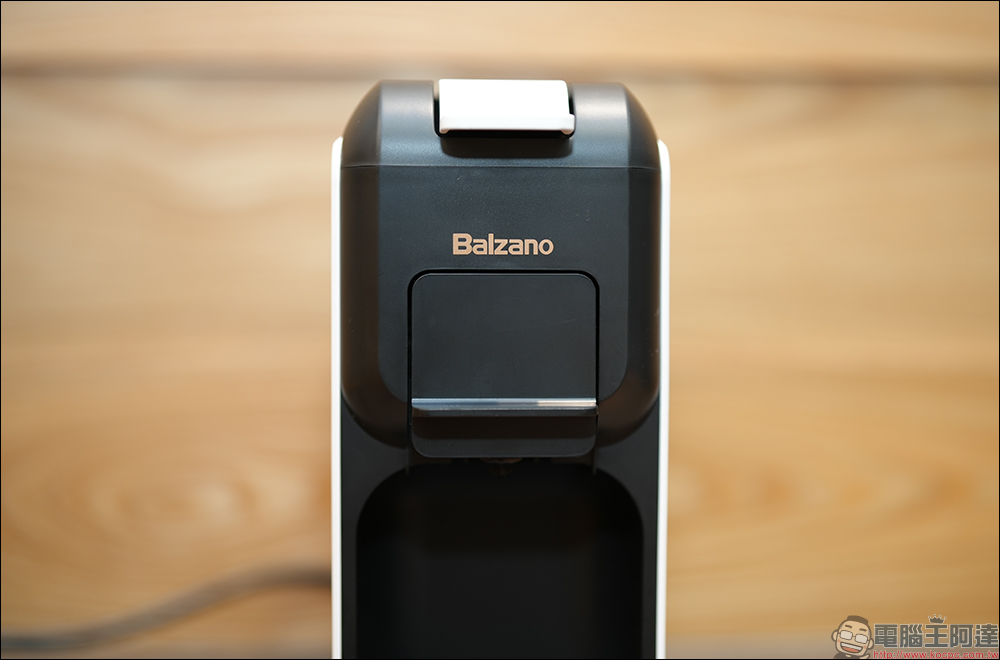 Balzano 義式半自動雙膠囊3in1咖啡機開箱|義比壓壓|義式咖啡&大小雙膠囊,快速預熱、高壓穩定萃取 - 電腦王阿達 Balzano 義式半自動雙膠囊3in1咖啡機開箱|義比壓壓|義式咖啡&大小雙膠囊,快速預熱、高壓穩定萃取 - 電腦王阿達