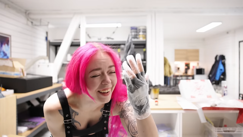 國外 YouTuber 用 3D 列印,為自己斷指製作出賽博龐克風格的手指義肢 - 電腦王阿達 國外 YouTuber 用 3D 列印,為自己斷指製作出賽博龐克風格的手指義肢 - 電腦王阿達