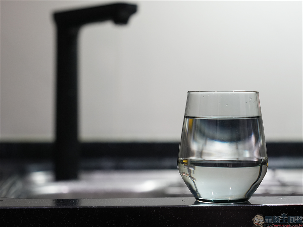 奇異淨水 極煦 700G 淨熱合一奈濾淨水器開箱|淨水加熱二合一、超大熱水量與 4 種溫度,業界獨家G+ 奈濾荷電技術保留八大礦物質! - 電腦王阿達 奇異淨水 極煦 700G 淨熱合一奈濾淨水器開箱|淨水加熱二合一、超大熱水量與 4 種溫度,業界獨家G+ 奈濾荷電技術保留八大礦物質! - 電腦王阿達
